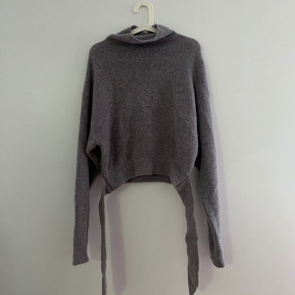 Aritzia Lorin Sweater - Picture 2 of 2